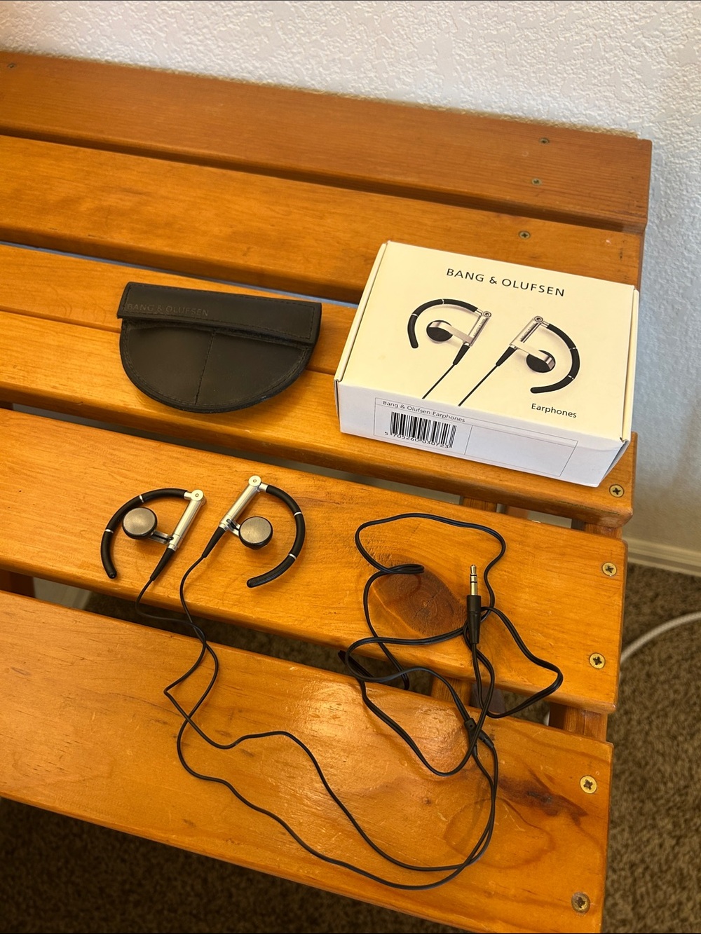 Bang & Olufsen A8 Earphones with original case and box